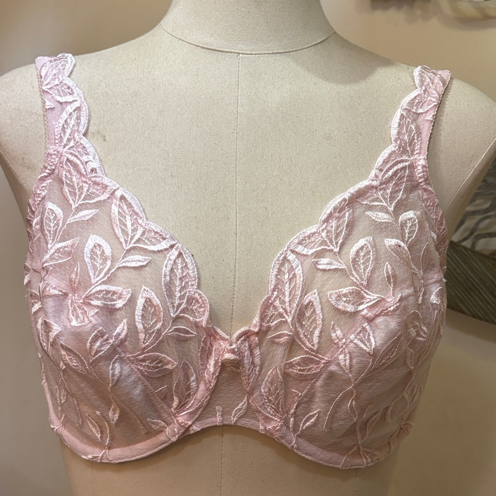 Elegant Pink Lace Bali Bra 38D